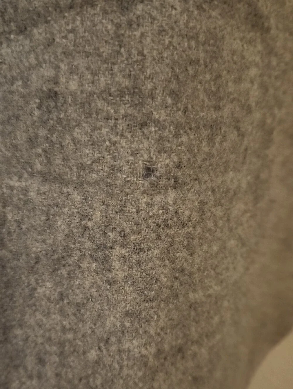 Fendi Men's Gray Fringe Wool Scarf
